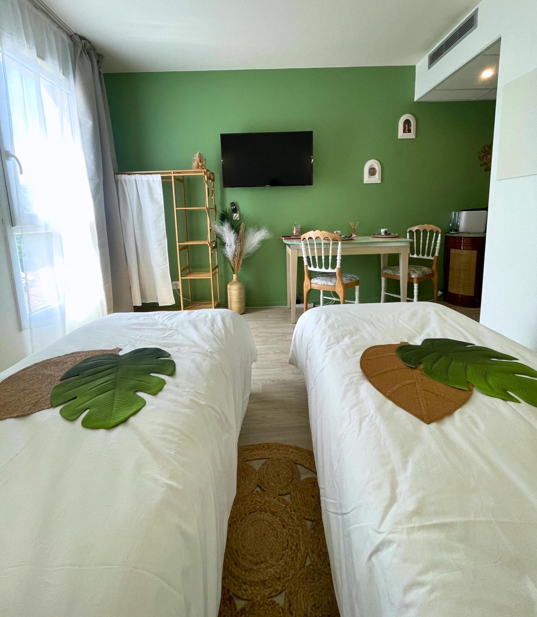 Ferienwohnung Boudoir - Clim-Wifi-Twin-Gare Lourdes Exterior foto
