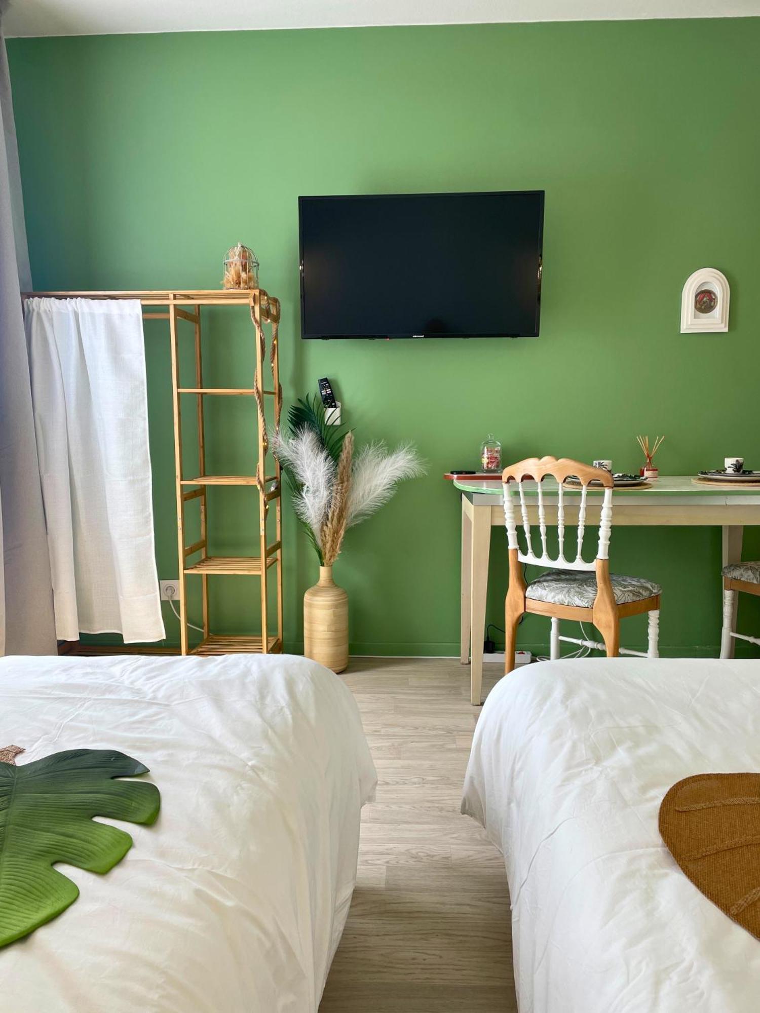 Ferienwohnung Boudoir - Clim-Wifi-Twin-Gare Lourdes Exterior foto