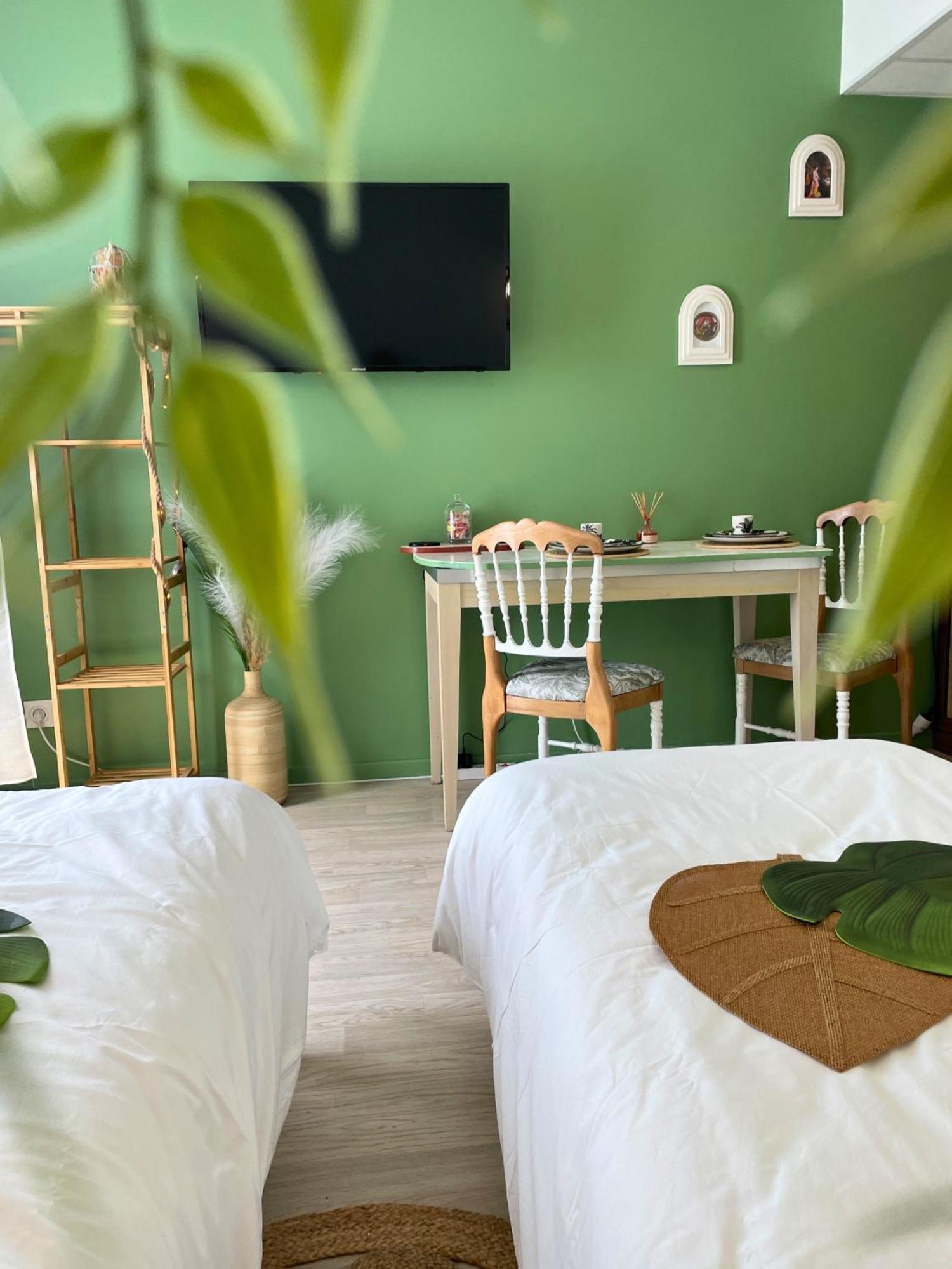 Ferienwohnung Boudoir - Clim-Wifi-Twin-Gare Lourdes Exterior foto