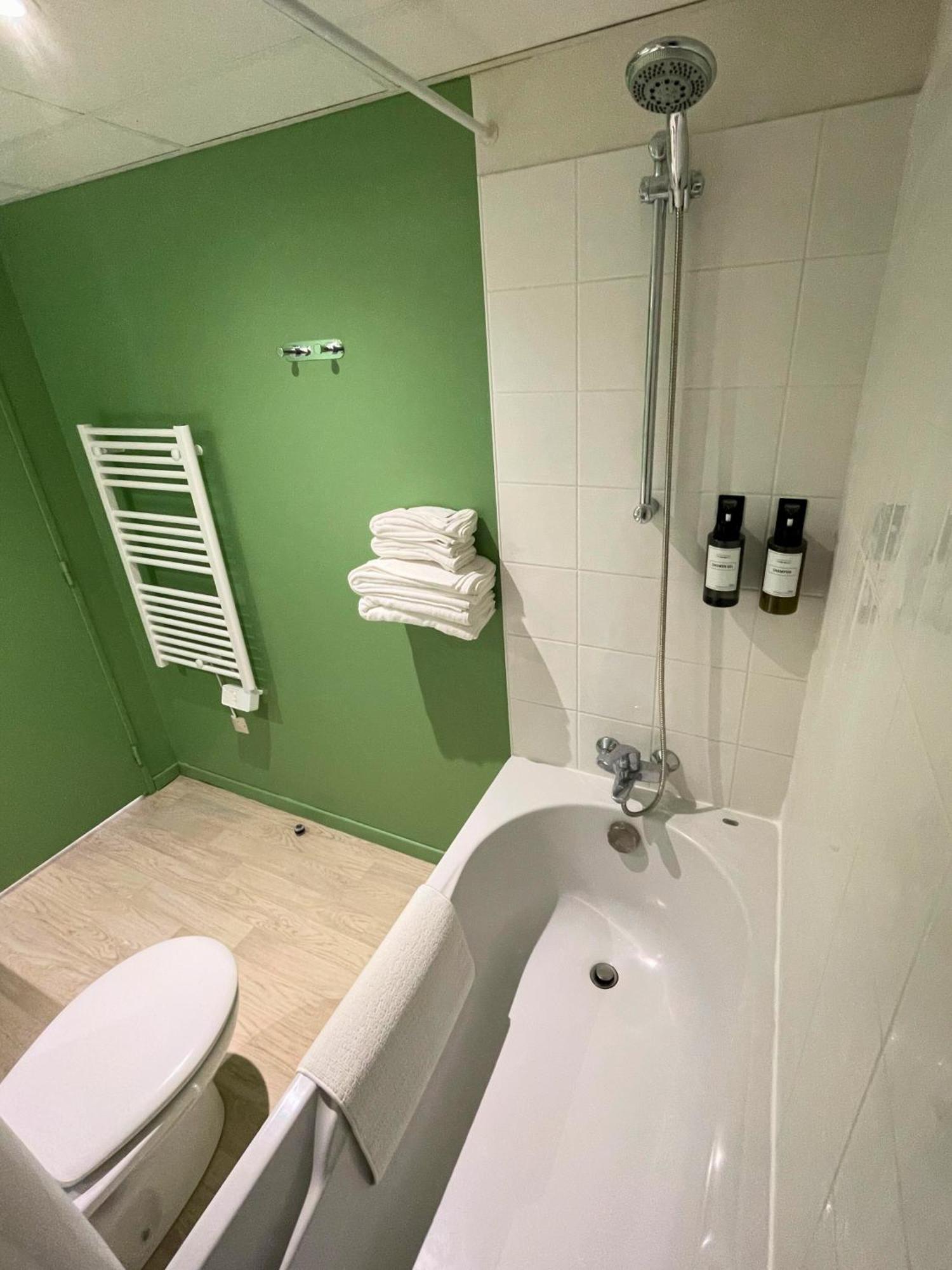 Ferienwohnung Boudoir - Clim-Wifi-Twin-Gare Lourdes Exterior foto