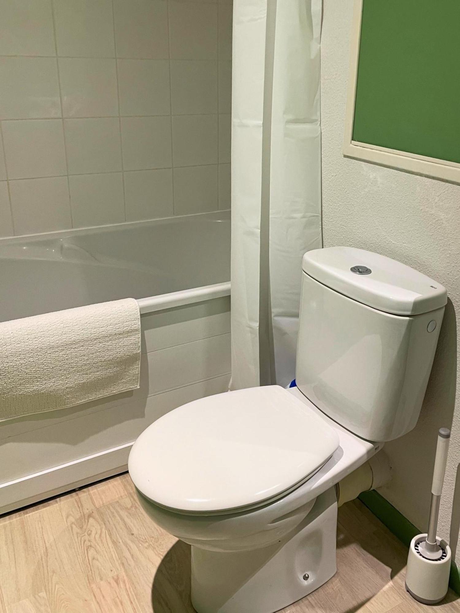Ferienwohnung Boudoir - Clim-Wifi-Twin-Gare Lourdes Exterior foto